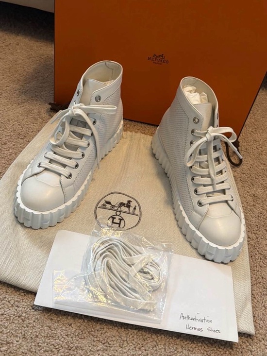 Hermes Shoes - Hermès